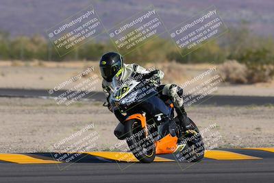 media/Nov-05-2022-SoCal Trackdays (Sat) [[f8d9b725ab]]/Turn 5 (940am)/